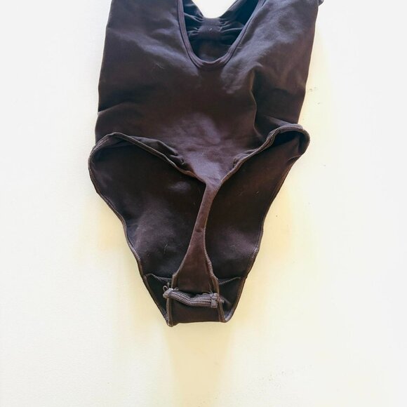 NWOT Skims Shapewear Thong Bodysuit - Picture 3 of 3